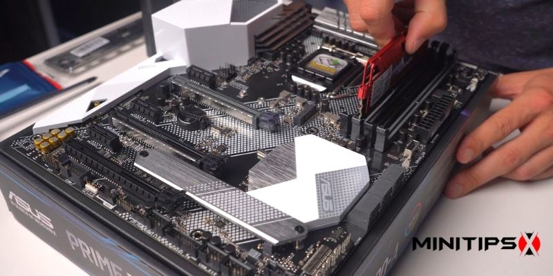 How to Install the Motherboard