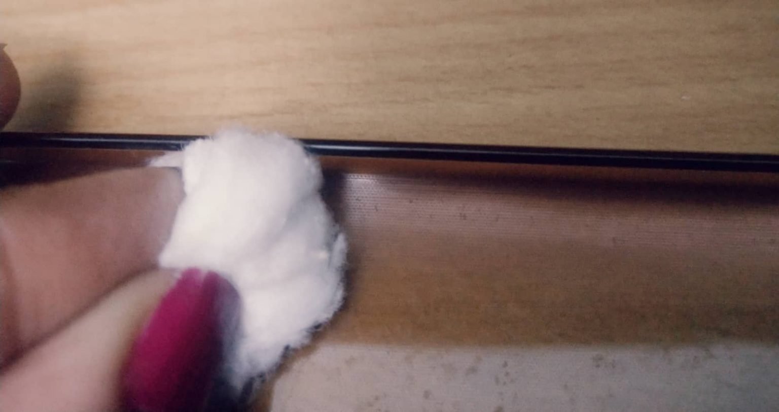 How to Clean Rubberized Laptop Case