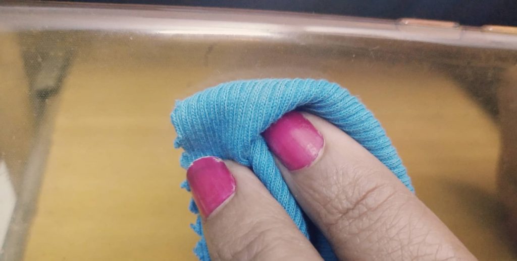 How to Clean Rubberized Laptop Case