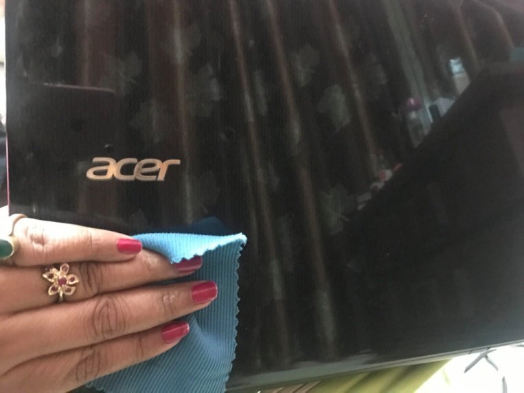 How to Clean Rubberized Laptop Case